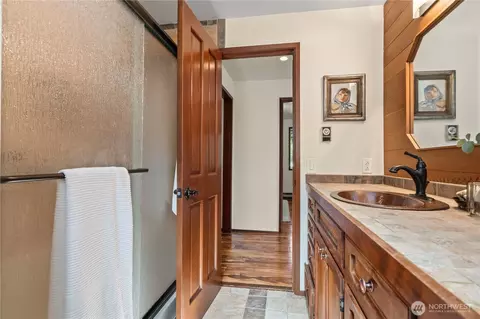 Bath - 6746 Oat Coles Rd, Everson, WA 98247 photo 2 of 2