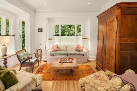 Living - 3816 E Spring St, Seattle, WA 98122 photo 1 of 2
