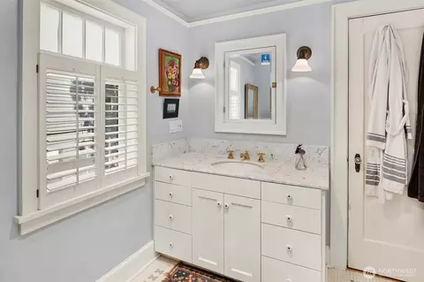 Bath - 3816 E Spring St, Seattle, WA 98122 photo 2 of 2