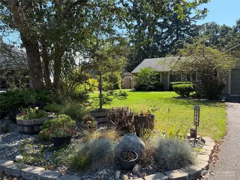 2410 Leah Ct SE, Lacey, WA 98503