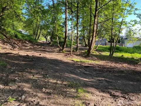 1401 E 32nd St E, Tacoma, WA 98404