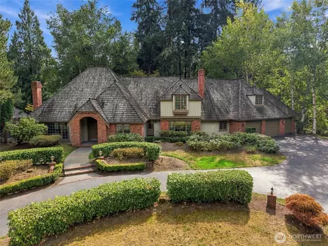 21715 NE 105th Pl, Redmond, WA 98053