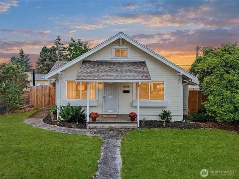 6616 S Oakes St, Tacoma, WA 98409