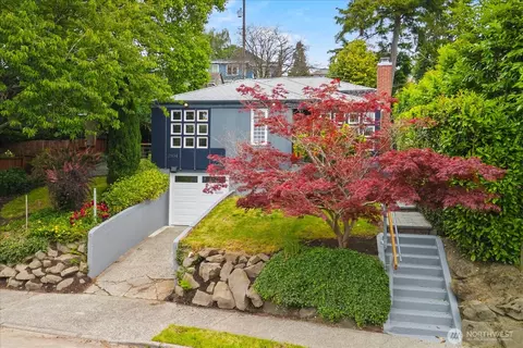 2804 Prosch Ave W, Seattle, WA 98119