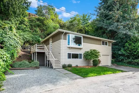 5625 SW Teig Pl, Seattle, WA 98116