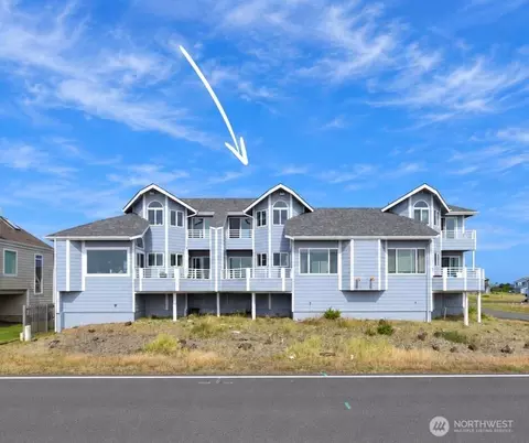1499 Diamond Head Ave SW #2, Ocean Shores, WA 98569