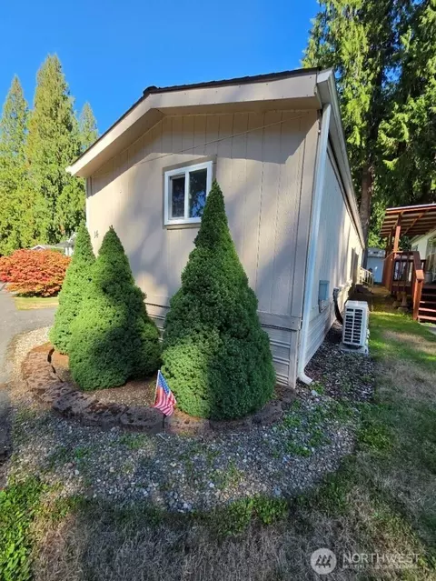 23800 SE Tiger Mountain Rd W #14, Issaquah, WA 98027