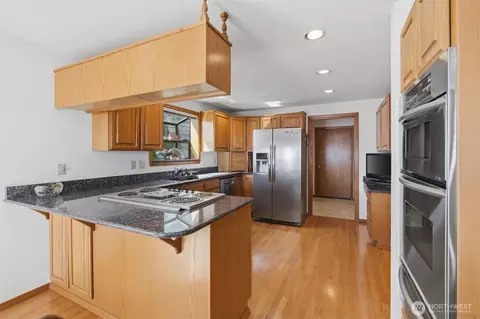 Kitchen - 561 E Rauschert Rd, Grapeview, WA 98546 photo 2 of 3
