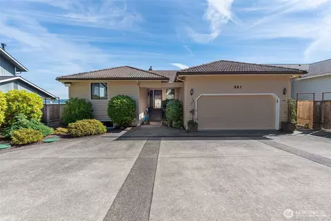 Exterior - 561 E Rauschert Rd, Grapeview, WA 98546 photo 4 of 7