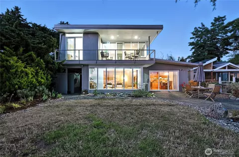 78 Point Fosdick Dr NW, Gig Harbor, WA 98335