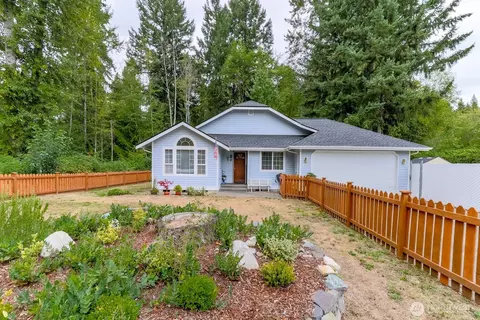 8303 170th St E, Puyallup, WA 98375