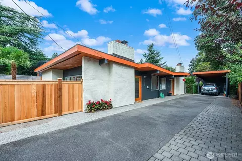 7524 43rd Ave NE, Seattle, WA 98115