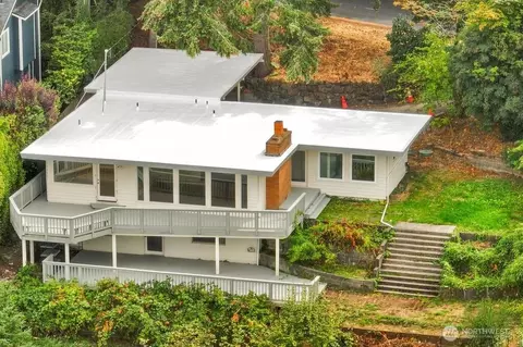 1707 Markham Ave NE, Tacoma, WA 98422