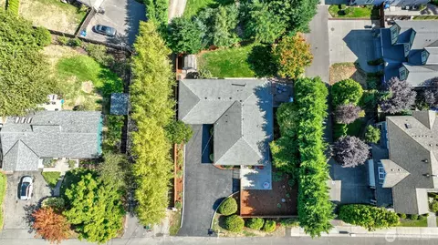 View/Area - 17630 86th Ave NE, Bothell, WA 98011 photo 1 of 2