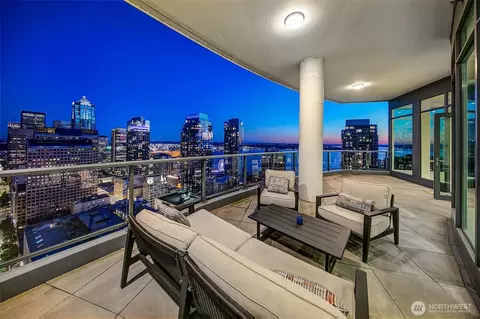 1920 4th Ave #3102, Seattle, WA 98101