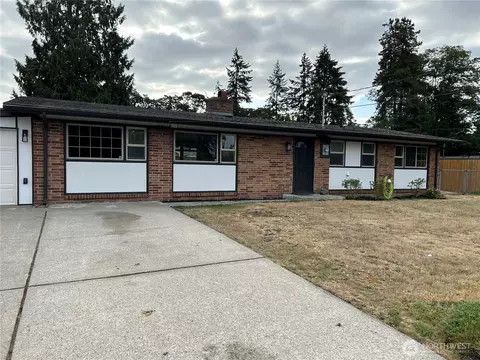 9015 Hipkins Rd SW, Lakewood, WA 98498