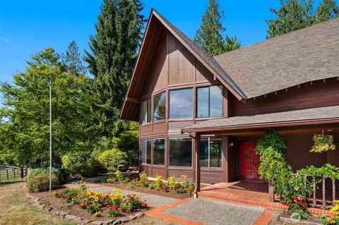 Exterior - 41328 305th Ave SE, Enumclaw, WA 98022 photo 2 of 11