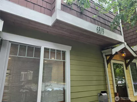 6819 Weedin Pl NE, Seattle, WA 98115