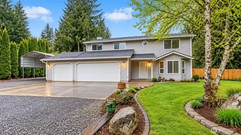 163 Home Town Dr, Kelso, WA 98626