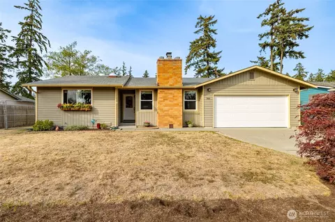 566 NW 7th Ave, Oak Harbor, WA 98277
