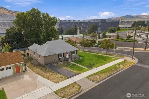 203 Ferry St, Coulee Dam, WA 99116
