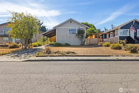 1616 W 7th St, Port Angeles, WA 98363