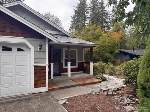 54 Honeycomb Ln, Bellingham, WA 98229