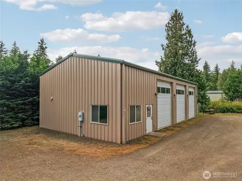 11285 Rhody Dr, Port Hadlock, WA 98339