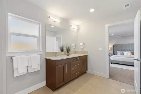 Bath - 17802 1st Ave W, Bothell, WA 98012 photo 2 of 4