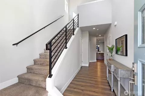 Entry Way - 17802 1st Ave W, Bothell, WA 98012 photo 1 of 1