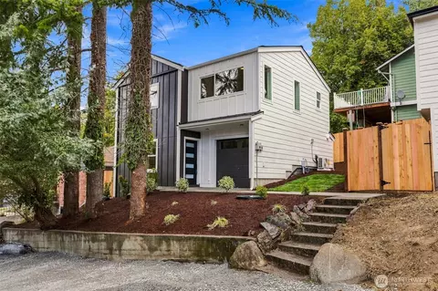10514 Ninth Ave NE, Seattle, WA 98125
