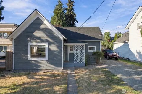 311 2nd Ave NE, Puyallup, WA 98372