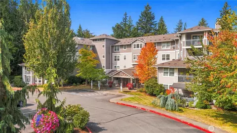 4535 Providence Point Pl SE #102, Issaquah, WA 98029
