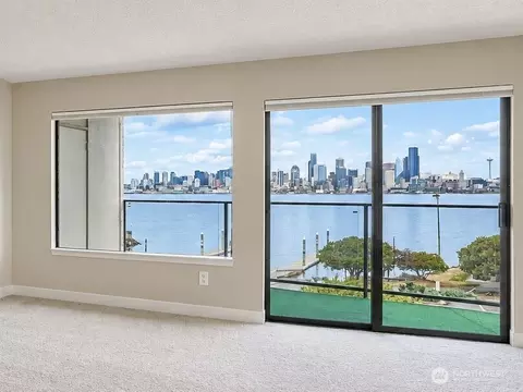 1301 Harbor Ave SW # 308, Seattle, WA 98116