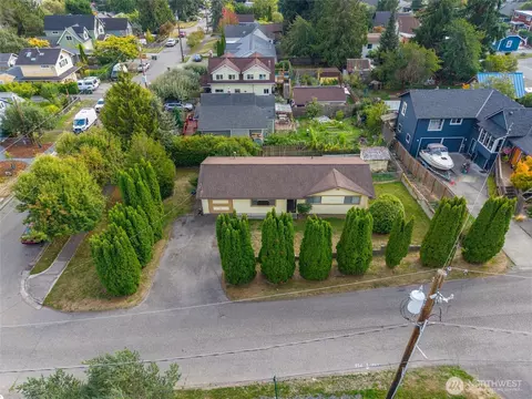 2120 Knox Ave, Bellingham, WA 98225