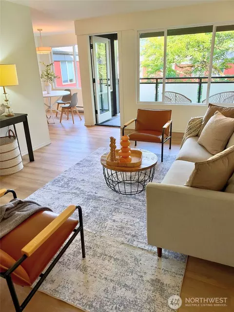 7021 Sand Point Way NE #B310, Seattle, WA 98115