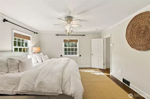 Bedroom - 621 34th Ave E, Seattle, WA 98112 photo 1 of 5
