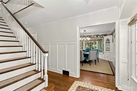Entry Way - 621 34th Ave E, Seattle, WA 98112 photo 2 of 6