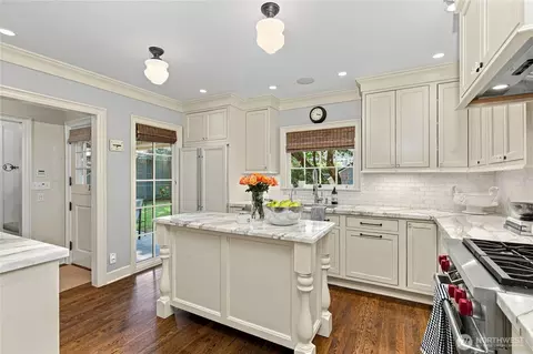 Kitchen - 621 34th Ave E, Seattle, WA 98112 photo 3 of 4