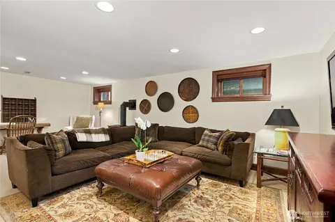 Living - 621 34th Ave E, Seattle, WA 98112 photo 4 of 4