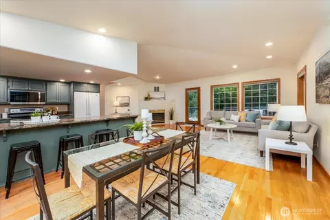Dining - 4901 Fowler Ave, Everett, WA 98203 photo 1 of 2