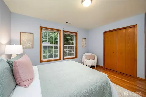 Bedroom - 4901 Fowler Ave, Everett, WA 98203 photo 4 of 5