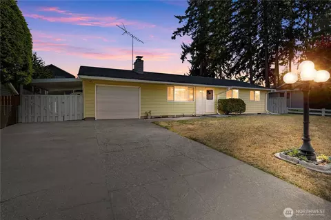 Exterior - 19421 Aurora Dr E, Spanaway, WA 98387 photo 9 of 10