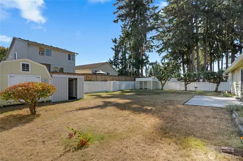Exterior - 19421 Aurora Dr E, Spanaway, WA 98387 photo 4 of 10