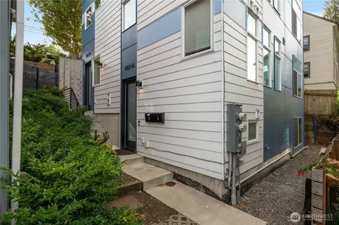 5057 37th Ave S #B, Seattle, WA 98118