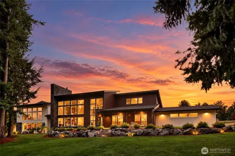 622 Van Wyck Rd, Bellingham, WA 98226