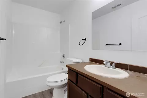 Bath - 20231 40th Ave E, Spanaway, WA 98387 photo 2 of 4