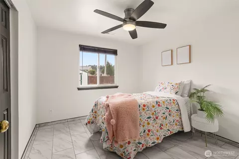 Bedroom - 1305 Nunnally Ave NW, Orting, WA 98360 photo 3 of 3