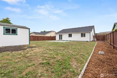 Exterior - 1305 Nunnally Ave NW, Orting, WA 98360 photo 5 of 8