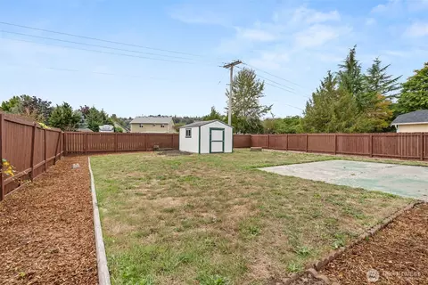 Exterior - 1305 Nunnally Ave NW, Orting, WA 98360 photo 4 of 8